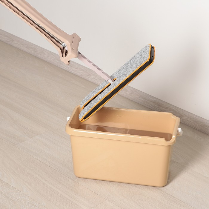 Швабра с отжимом Доляна, двусторонняя насадка из микрофибры 38×12 см, стальная ручка 134 см Швабра с отжимом Доляна, двусторонняя насадка из микрофибры 38×12 см, стальная ручка 134 см