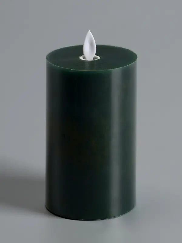 Светодиодная свеча восковая &laquo;Глубокий зеленый&raquo;, 15&times;7 см, от батареек АААx3, свечение тёплое белое