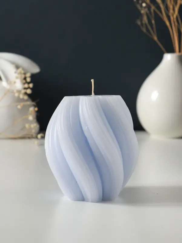 Свеча-цилиндр 9х8 см, 220 гр, с нарезкой, лаванда Свеча-цилиндр 9х8 см, 220 гр, с нарезкой, лаванда