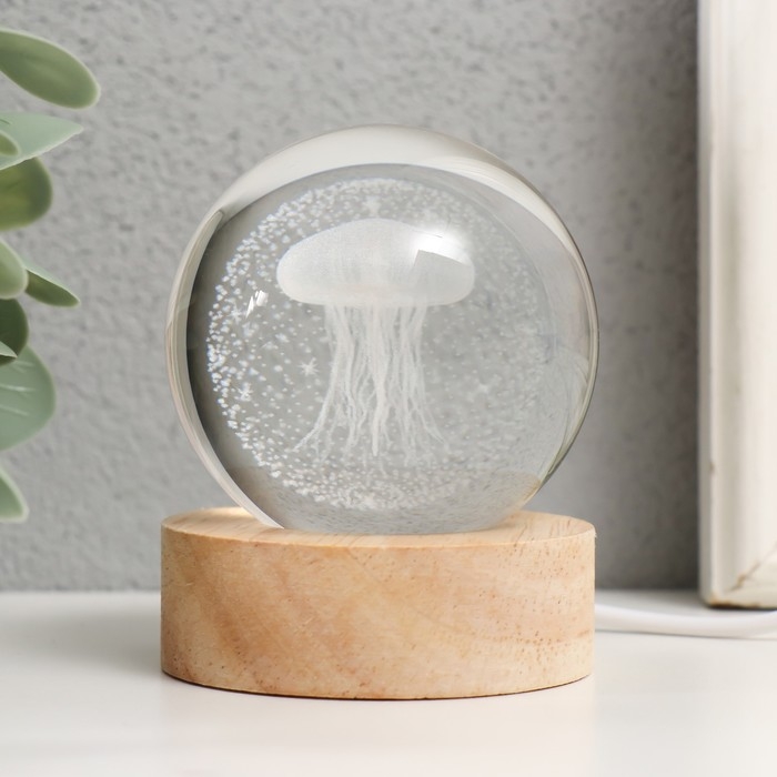 Сувенир стекло подсветка  Сувенир стекло подсветка "Медуза" d=6 см подставка дерево, USB 6,5х6,5х7,5 см