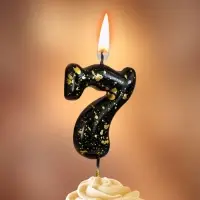 Свеча в торт "Черные брызги", цифра "7"