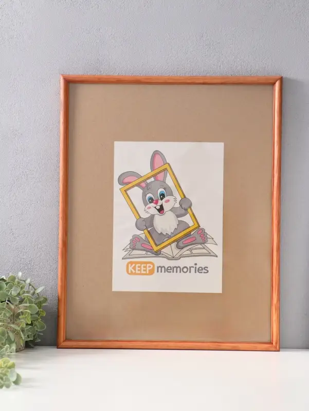 Фоторамка дерево 40х50 см, орех №1 (пластиковый экран)