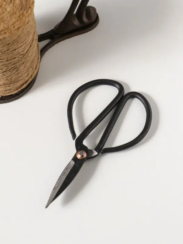 Сувенир катушка для ниток чугун с ножницами "Ветвь" 16,5х8,5х23,5 см