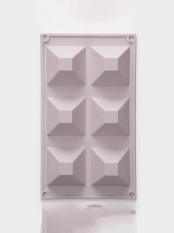 Форма для выпечки Доляна «Пирамида», силикон, 6 ячеек, 29,5×17,2×4 см, сиреневая Форма для выпечки Доляна «Пирамида», силикон, 6 ячеек, 29,5×17,2×4 см, сиреневая