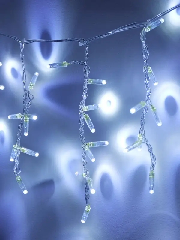 Гирлянда &laquo;Бахрома&raquo; 3&times;0.6 м, IP65, УМС, прозрачная нить, 144 LED, свечение белое, 220 В