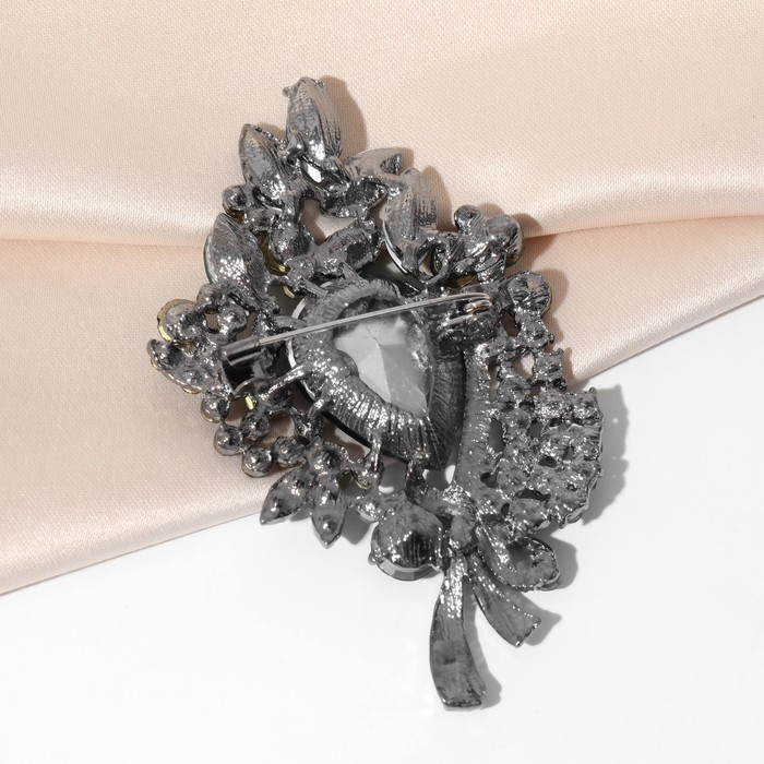 Брошь «Императрица» ветвь, цвет изумрудный в сером металле Брошь «Императрица» ветвь, цвет изумрудный в сером металле