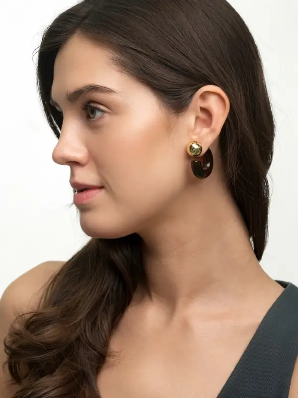 Серьги акрил &laquo;Полукольцо с бусиной №14&raquo;, коричневые в золоте