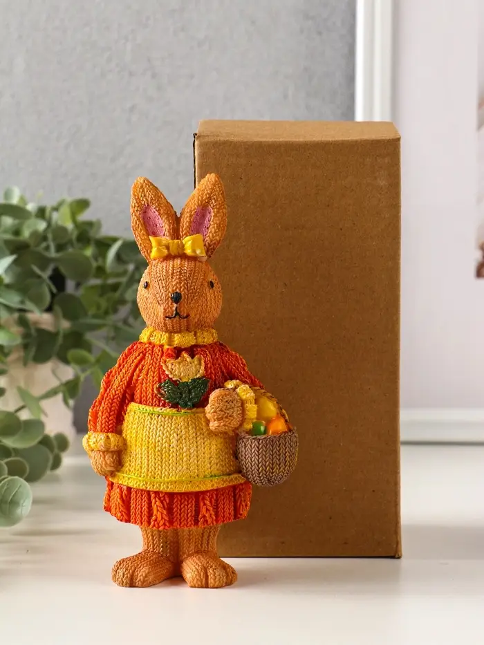 Сувенир полистоун "Зайка в вязанном платье с корзиной яиц" 5,5х8,2х16 см Сувенир полистоун "Зайка в вязанном платье с корзиной яиц" 5,5х8,2х16 см