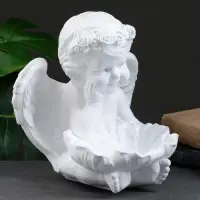 Фигурка - подсвечник на 1 свечу &laquo;Ангел с кувшинкой&raquo;, 23&times;22.5&times;25.5 см, белый