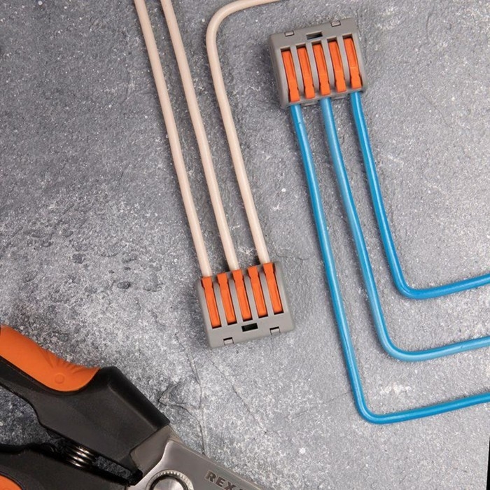 Строительно-монтажная клемма СК-330, 32А, 0,08-2,5 мм2, 5 отв.,с рычажком, наб. 10шт Строительно-монтажная клемма СК-330, 32А, 0,08-2,5 мм2, 5 отв.,с рычажком, наб. 10шт