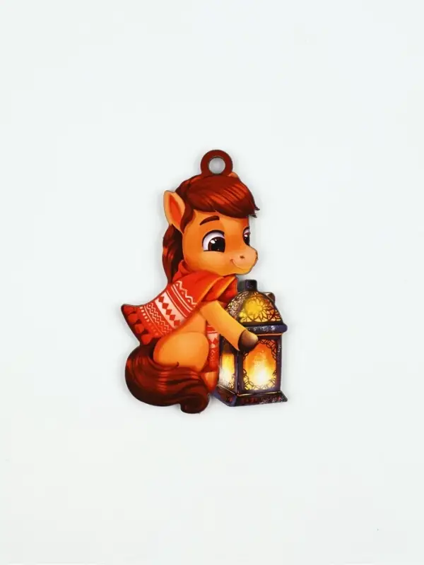 Елочное украшение «Лошадка и фонарик», 5.1×8.2 см Елочное украшение «Лошадка и фонарик», 5.1×8.2 см
