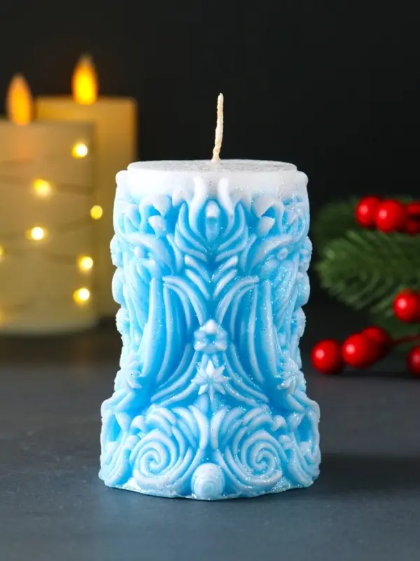 Свеча новогодняя столбик  Свеча новогодняя столбик "Резная" голубой