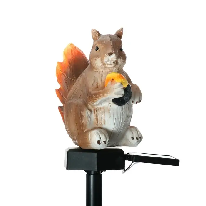 Садовый светильник &laquo;Белочка с орешком&raquo;, уличный, на солнечной батарее, 41 см, 1 LED, свечение тёплое белое