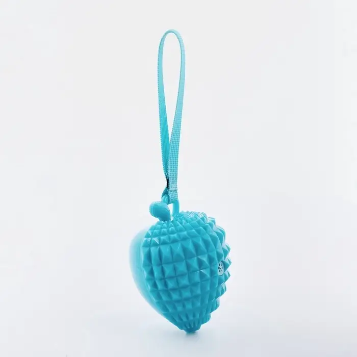 Массажная игрушка для собак &laquo;Клубничка&raquo;,10 см, пищащая, TPR, МИКС