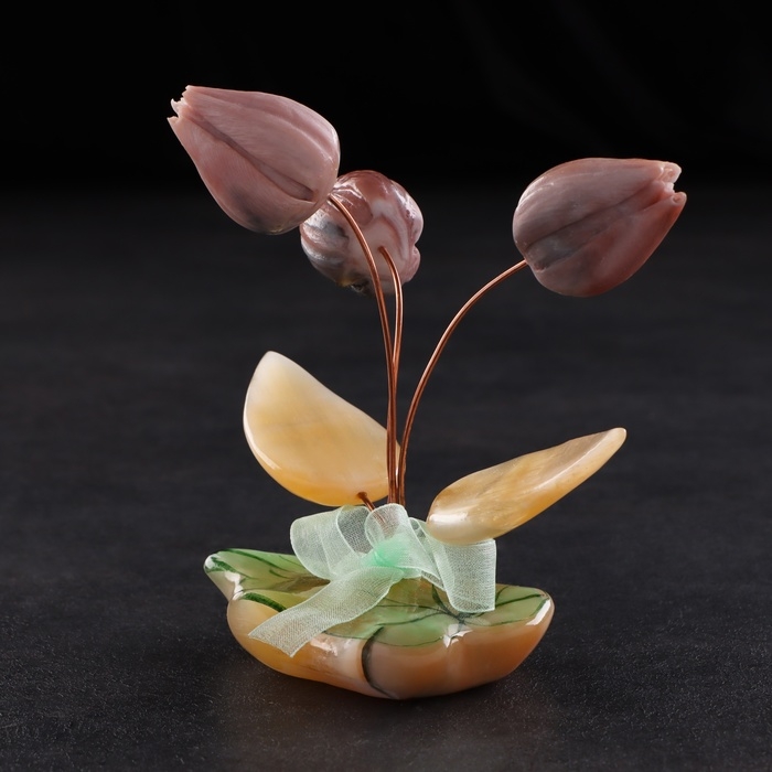 Сувенир  Сувенир "Тюльпаны весенние", селенит