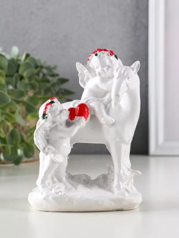 Фигурка гипс &laquo;Ангел на лошади и рядом&raquo;, 13.5&times;10&times;6.5 см, белый