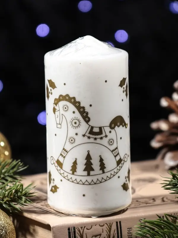 Свеча столб 50*100 мм с накаткой "Символ года" , лошадка, белая