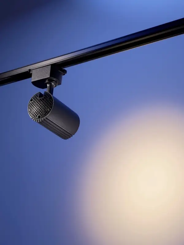 Трековый светильник Luazon lighting, TSL-102, deg, 20 Вт, 1600 Лм, 4000 K, чёрный, свечение нейтральное белое