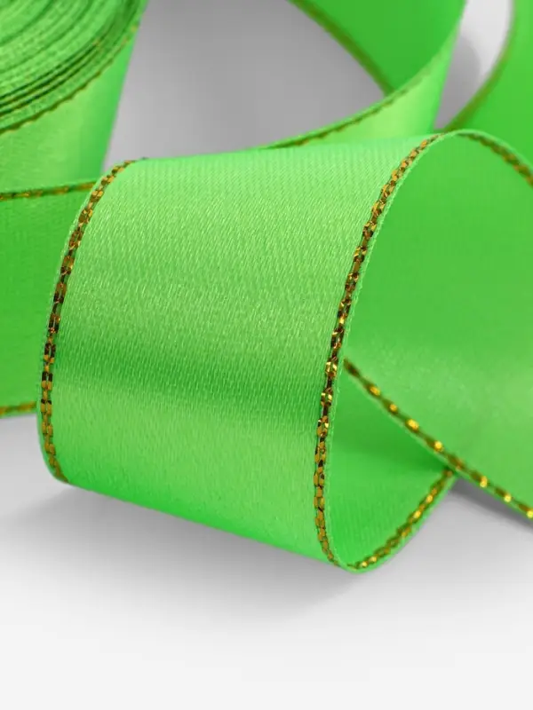 Лента атласная, с золотым люрексом, 25 мм, 23&plusmn;1 м, ярко-зелёная №137