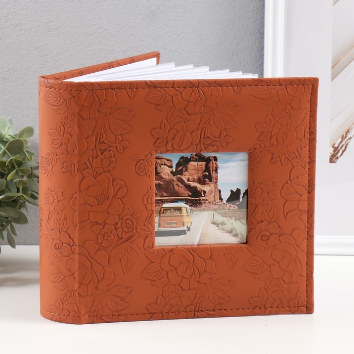 Фотоальбом на 200 фото 10х15 см кожзам Фотоальбом на 200 фото 10х15 см кожзам "Цветочная текстура" бумажные листы коричневый 5х23х22 см 1