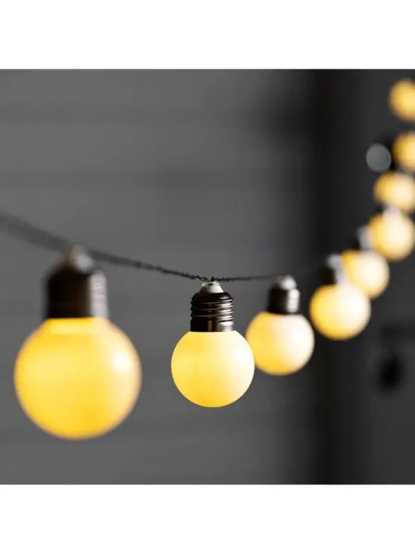 Гирлянда &laquo;Нить&raquo;, 2.7 м, с насадками &laquo;Белые шары&raquo;, уличная, IP44, 10 LED, 8 режимов, солнечная батарея, тёмная нить, свечение тёплое белое