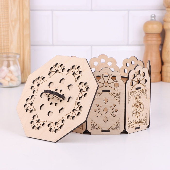 Шкатулка-конфетница  Шкатулка-конфетница "Матрешки", 15х15х11 см