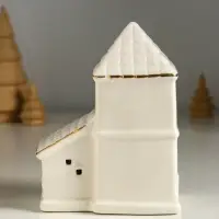 Сувенир керамика свет "Домик с верандой" белый с золотом 9,5х6х12,5 см Сувенир керамика свет "Домик с верандой" белый с золотом 9,5х6х12,5 см
