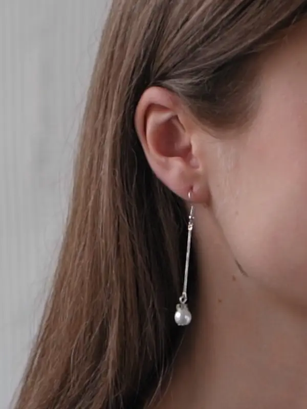 Серьги с жемчугом &laquo;Бусинки на палочке&raquo;, белые