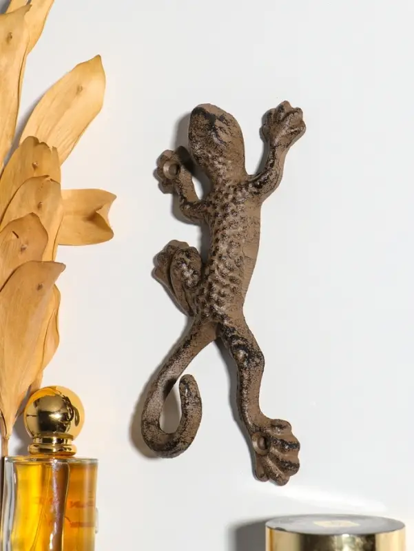 Крючок настенный &laquo;Ящерка&raquo;, ключница декоративная, чугун, 18.8&times;10&times;4 см