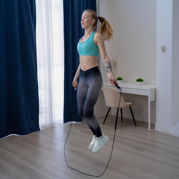 Скакалка, 2,7 м, цвет чёрный Скакалка, 2,7 м, цвет чёрный