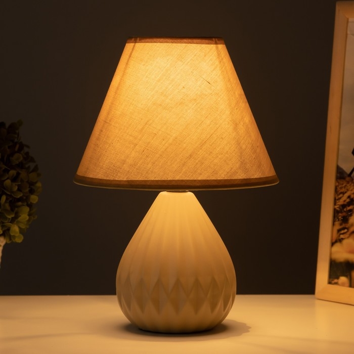 Настольная лампа Настольная лампа "Иделла" Е14 40Вт кофе 20х20х28 см RISALUX