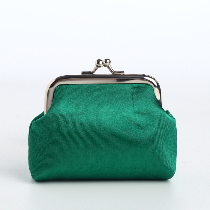 Кошелёк женский на фермуаре, цвет зелёный