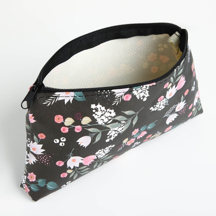 Косметичка на молнии, цвет чёрный/разноцветный Косметичка на молнии, цвет чёрный/разноцветный