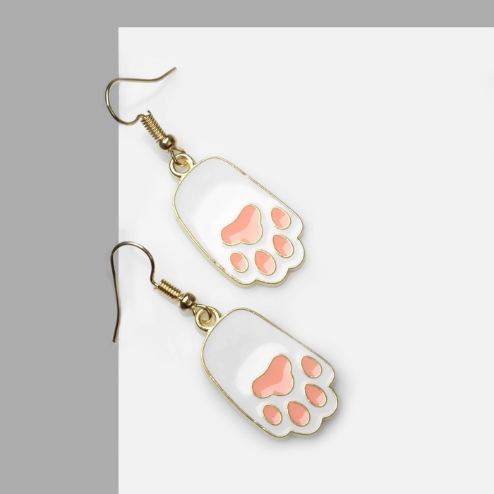 Серьги «Лапка» кота, цвет розово-белый в золоте Серьги «Лапка» кота, цвет розово-белый в золоте