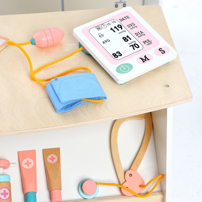 Игровой набор медика «Помощь» 34,5×14,5×78 см Игровой набор медика «Помощь» 34,5×14,5×78 см