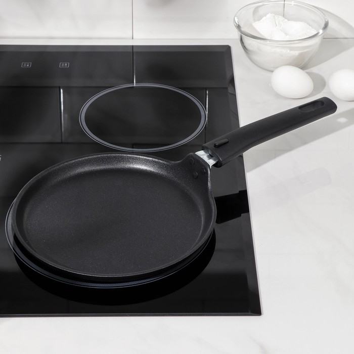Сковорода блинная «Традиция», d=20 см, съёмная ручка, антипригарное покрытие, цвет чёрный Сковорода блинная «Традиция», d=20 см, съёмная ручка, антипригарное покрытие, цвет чёрный