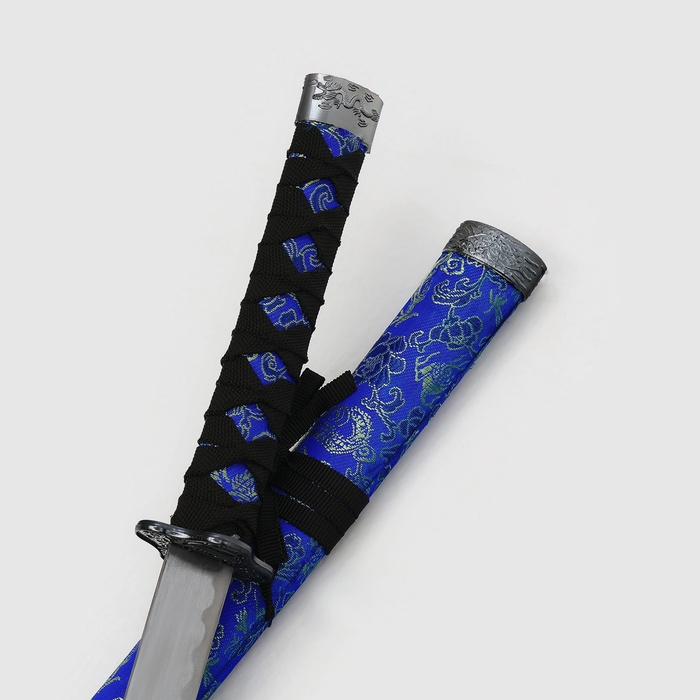 Сув. изделие катаны 3в1 на подставке, ножны ткань, драконы золото на синем 47/70/89см Сув. изделие катаны 3в1 на подставке, ножны ткань, драконы золото на синем 47/70/89см