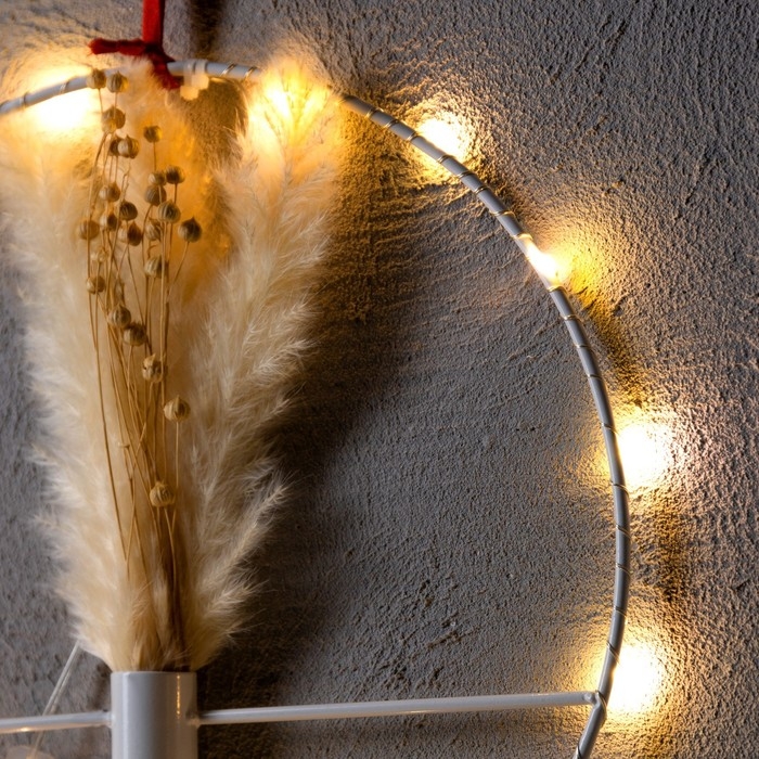 Светодиодная фигура «Осенний декор» 30 см, металл, батарейки ААх2 (не в комплекте), свечение тёплое белое Светодиодная фигура «Осенний декор» 30 см, металл, батарейки ААх2 (не в комплекте), свечение тёплое белое