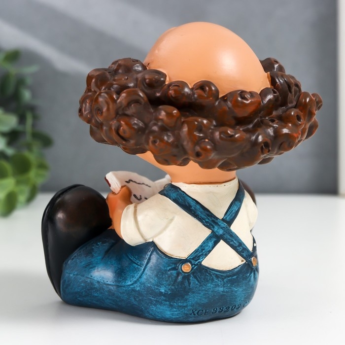 Сувенир полистоун подставка под очки  Сувенир полистоун подставка под очки "Дедуля с книгой" 13х10х11 см