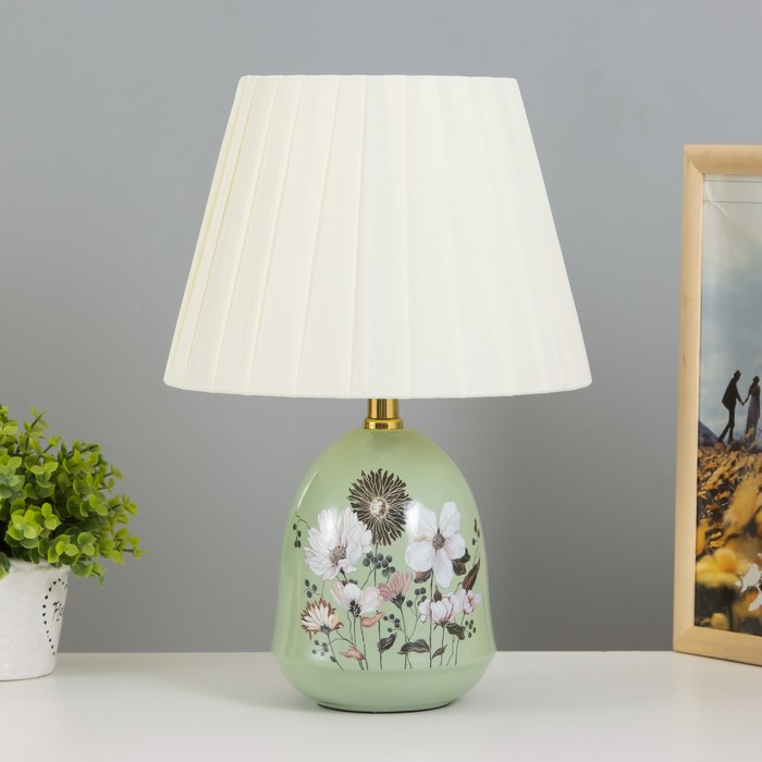 Настольная лампа 32034/1 E27 40Вт салатовый 25х25х36 см RISALUX Настольная лампа 32034/1 E27 40Вт салатовый 25х25х36 см RISALUX