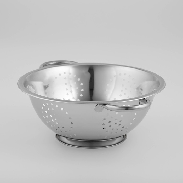 Дуршлаг из нержавеющей стали Доляна «Индия», 2,7 л, d=26 см, на ножке, две ручки