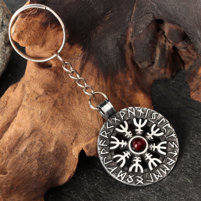 Амулет "Агисхьяльм" с камнем гранат, 35х42 мм,  металлический