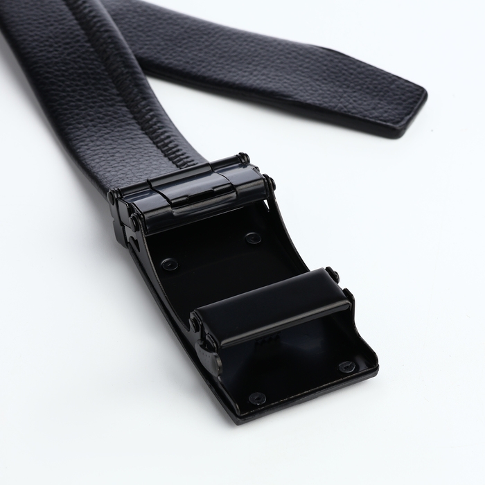 Ремень мужской, ширина 3,5 см, пряжка автомат, цвет чёрный Ремень мужской, ширина 3,5 см, пряжка автомат, цвет чёрный