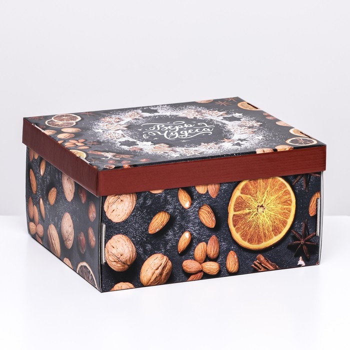 Новый год. Подарочная коробка складная, новогодняя Новый год. Подарочная коробка складная, новогодняя "Рождественское настроение", 31,2 х 25,6 х 16,1 см.