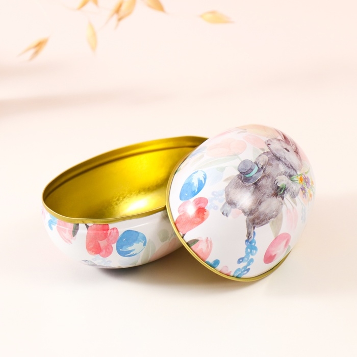 Шкатулка металл яйцо  Шкатулка металл яйцо "Пасхальный зайка с букетом и шляпой" 7х6,5х11 см