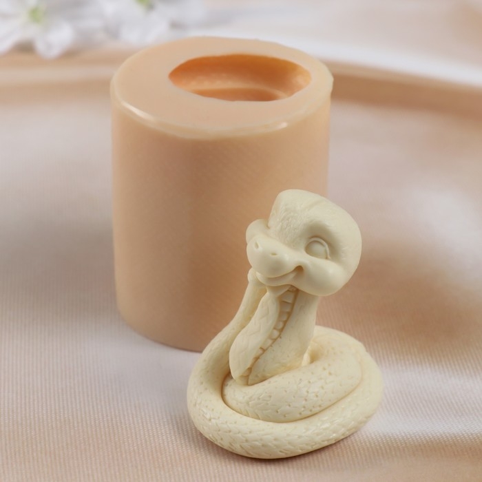 Молд силиконовый Молд силиконовый "Змея №9" 6,5х4х5,5 см