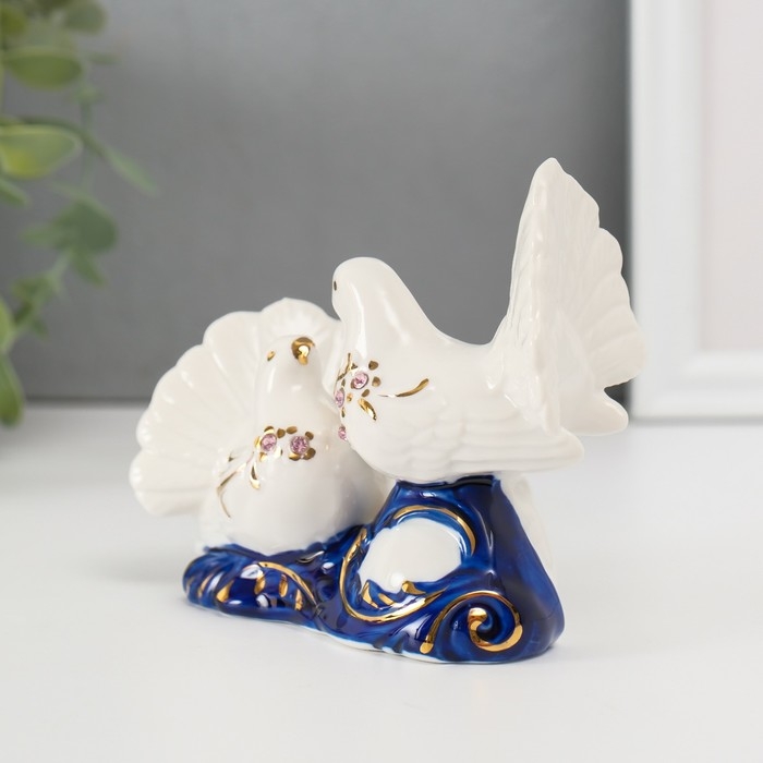 Сувенир керамика Сувенир керамика "2 голубка" кобальт, стразы 9,2х12х6 см