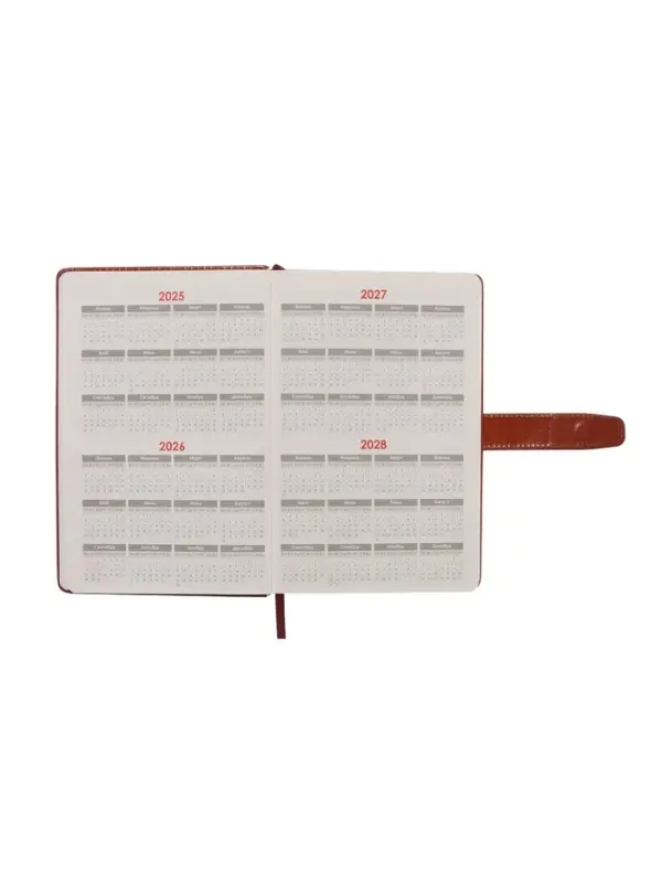 Ежедневник недатированный формат А5, с хлястиком, 128л, линия, пвх, Красный