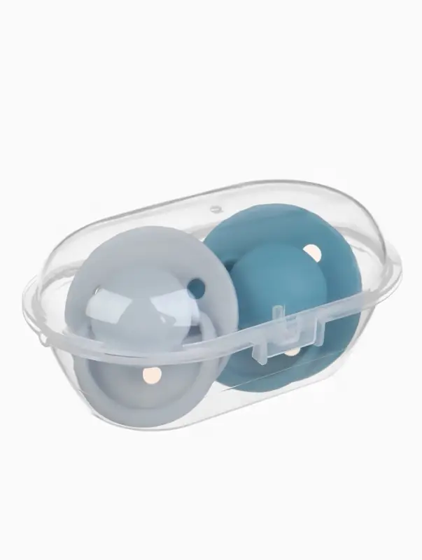 Набор классических пустышек, 2 шт., латекс, серый/серо-синий, в контейнере, от 6 мес., M&B Набор классических пустышек, 2 шт., латекс, серый/серо-синий, в контейнере, от 6 мес., M&B