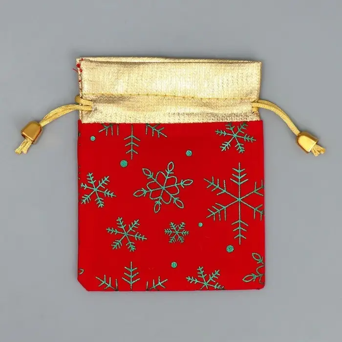 Мешочек подарочный замша «С Любовью», снежинки, тиснение, 10 х 12 см +/- 1.5 см Мешочек подарочный замша «С Любовью», снежинки, тиснение, 10 х 12 см +/- 1.5 см